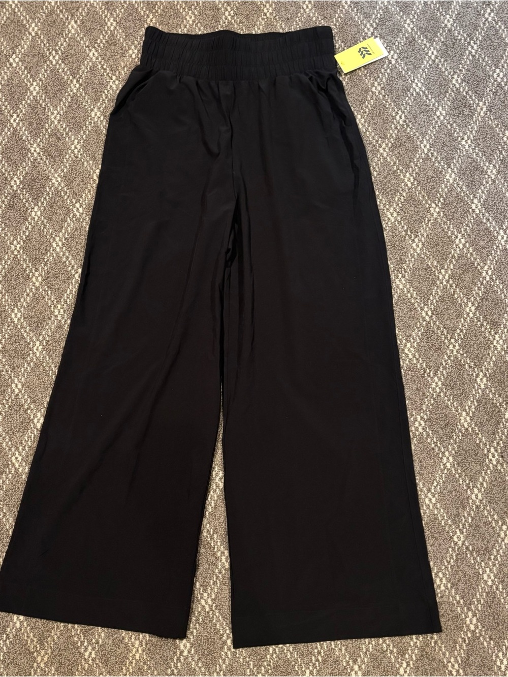 All in Motion women’s Black Wide Leg Pull-On Pants medium new with tags athletic